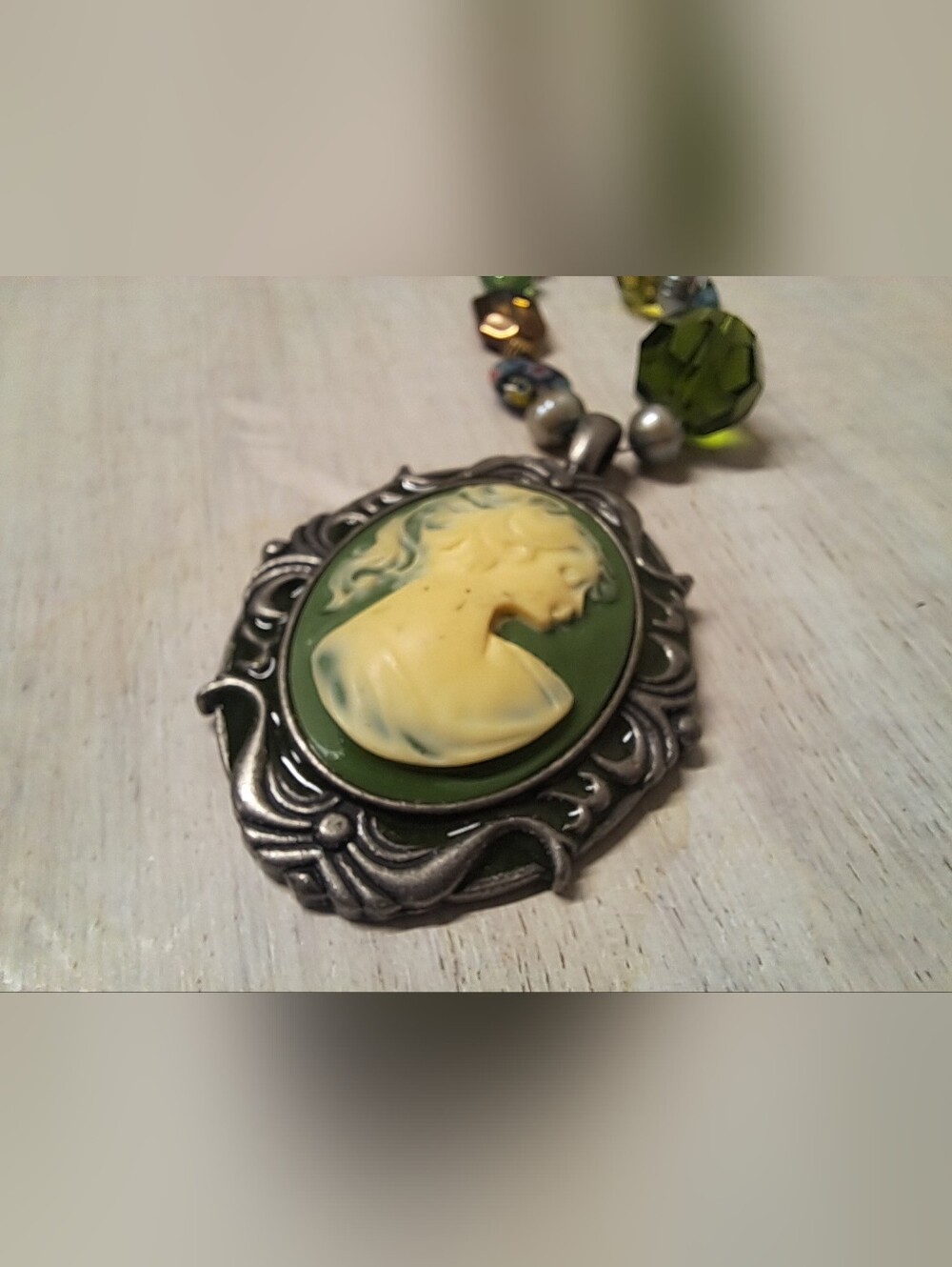Vintage Victorian-Style Green Cameo Beaded Necklace – Handcrafted Artisan Piece - Picture 3 of 5
